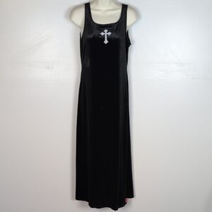Romwe NWT Gothic Cross Velvet Midi Dress